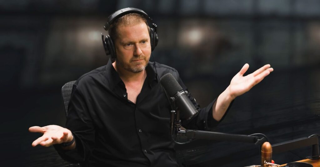 Tim Heidecker Is Bringing His Joe Rogan Parody Show to The Onion Tim Heidecker Is Bringing His Joe Rogan Parody Show to The Onion